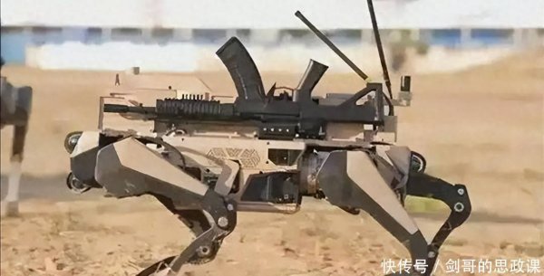 华盛通 央视官宣！解放军＂机器狼群＂震撼登场，三三制突击冲锋，实现步兵作战零伤亡