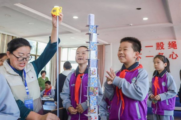 嘉汇优配交易 河北肃宁：科学运动会在校园刮起“科技风”